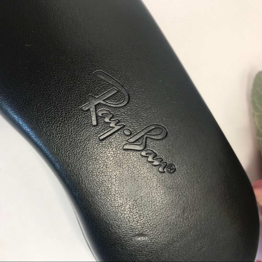 RAY BAN GLASSES CASE 🖤 - Picture 4 of 4